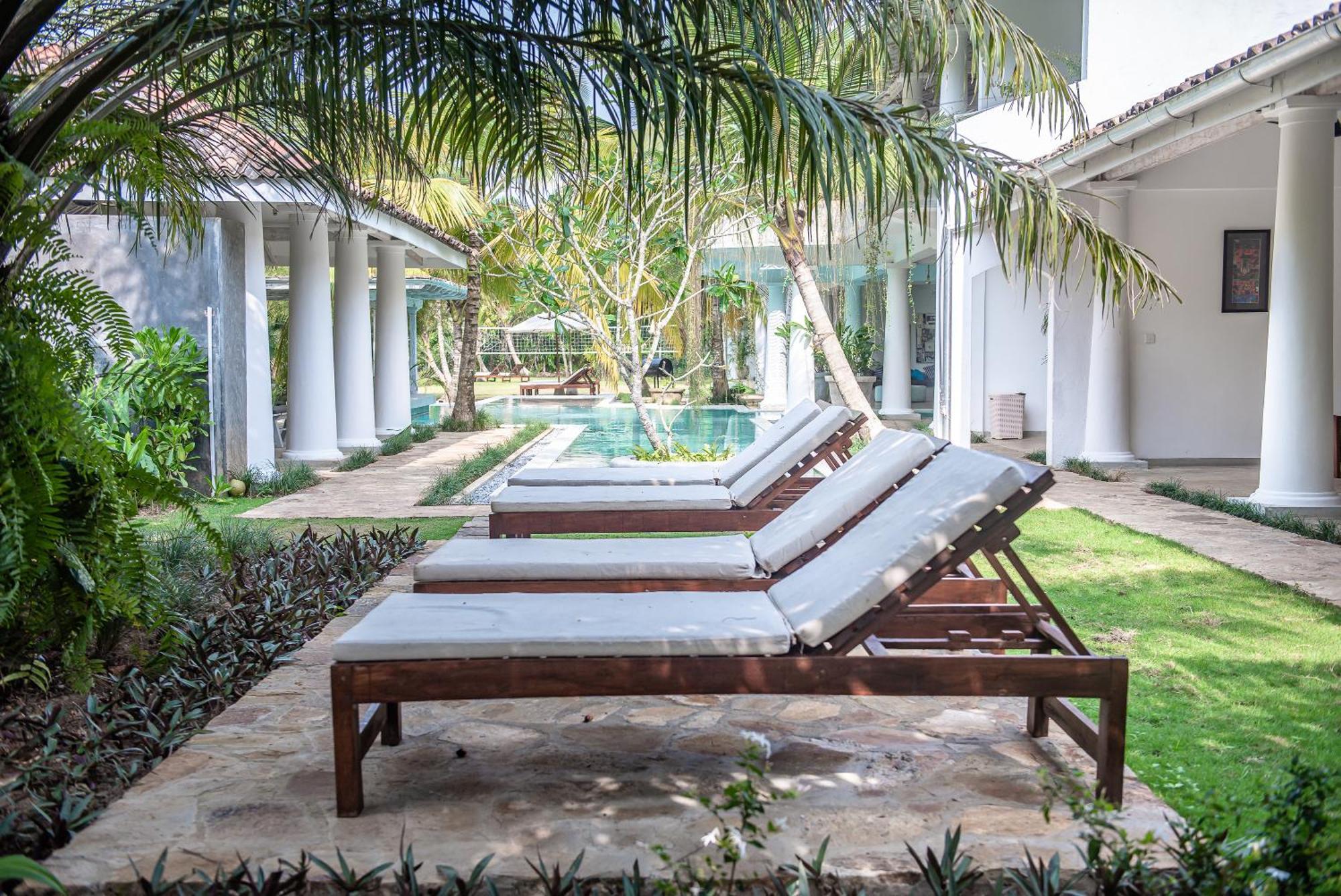 Good Story At Nirbana Island Bed & Breakfast Ahangama Luaran gambar