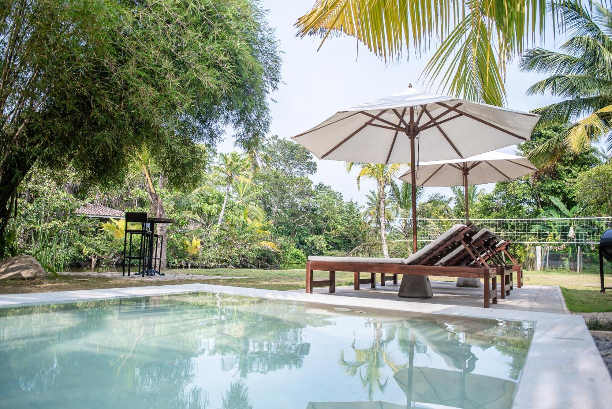 Good Story At Nirbana Island Bed & Breakfast Ahangama Luaran gambar