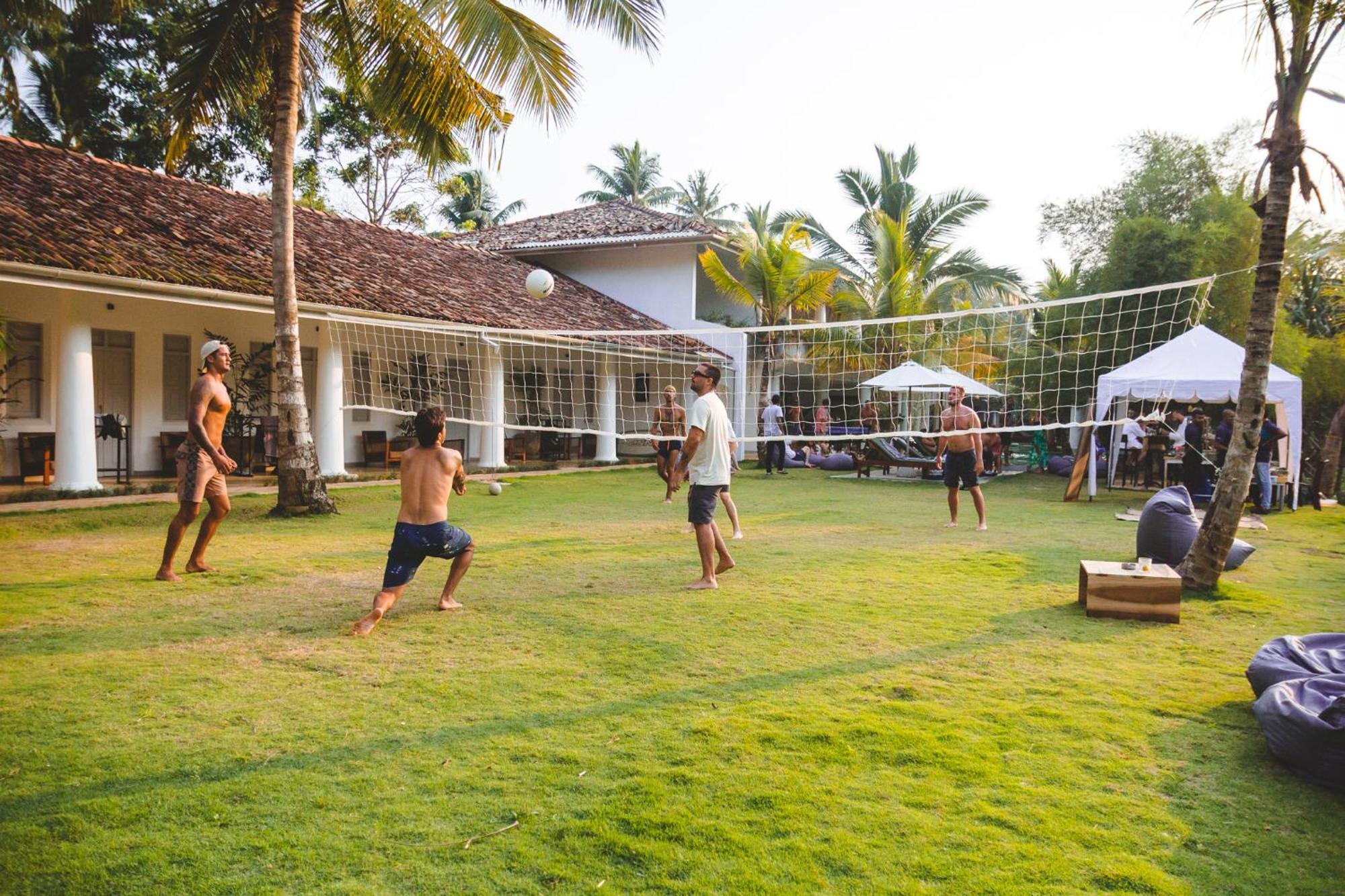 Good Story At Nirbana Island Bed & Breakfast Ahangama Luaran gambar